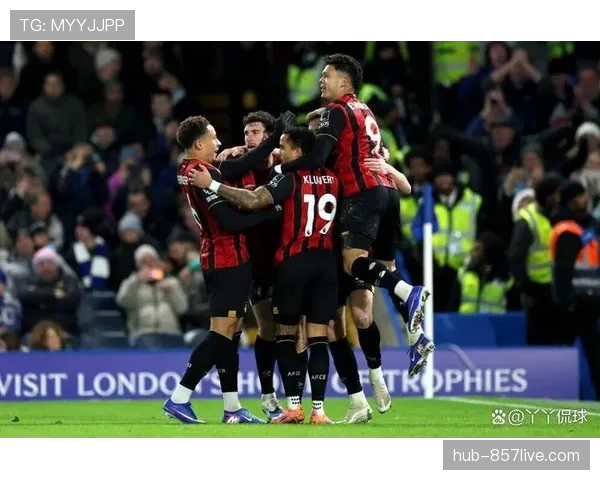 中卫主罚门球战术兴起 伯恩茅斯与热刺一役展现新思路 中卫主罚门球战术兴起 伯恩茅斯与热刺一役展现新思路