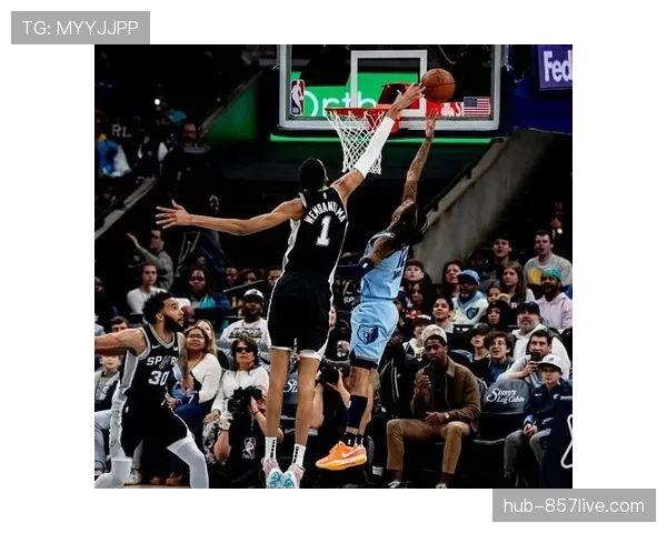 文班亚马禁区出手占比升至61% 马刺进攻转型初见成效