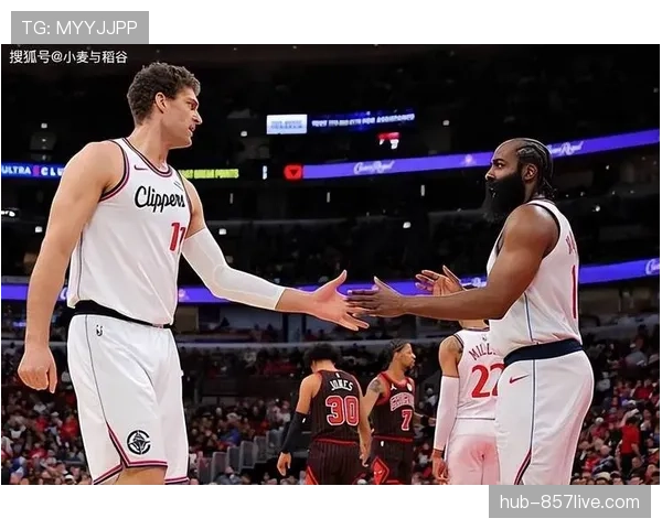 洛佩斯17分快船内线老将经验 马瑟林外线火力支撑球队进攻体系 洛佩斯17分快船内线老将经验 马瑟林外线火力支撑球队进攻体系